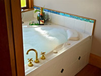 Spa bath at Te Anau Lodge