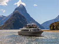 Mitre Peak Cruise on the water