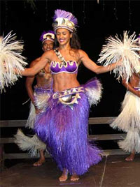 Image Source: bugbog.com Dance show on Rarotonga