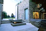 External view on Mantells Luxury Lodge
