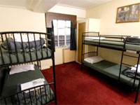 Hotel Waterloo & Backpackers bunk room