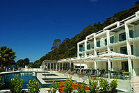 Paihia Beach Resort & Spa Hotel exterior view
