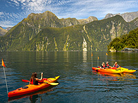 Cruise & Kayak in Milford Sound with Southern Discoveries