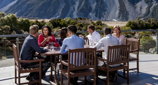 Find a restaurant or place to dine in New Zealand